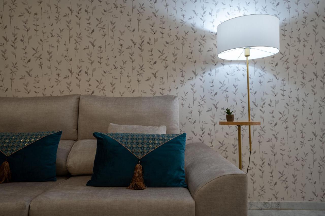 Reina Aixa- Apartamento Centro กรานาดา ภายนอก รูปภาพ