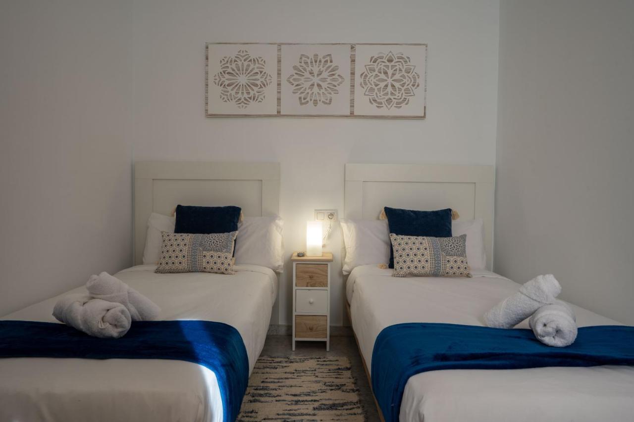 Reina Aixa- Apartamento Centro กรานาดา ภายนอก รูปภาพ