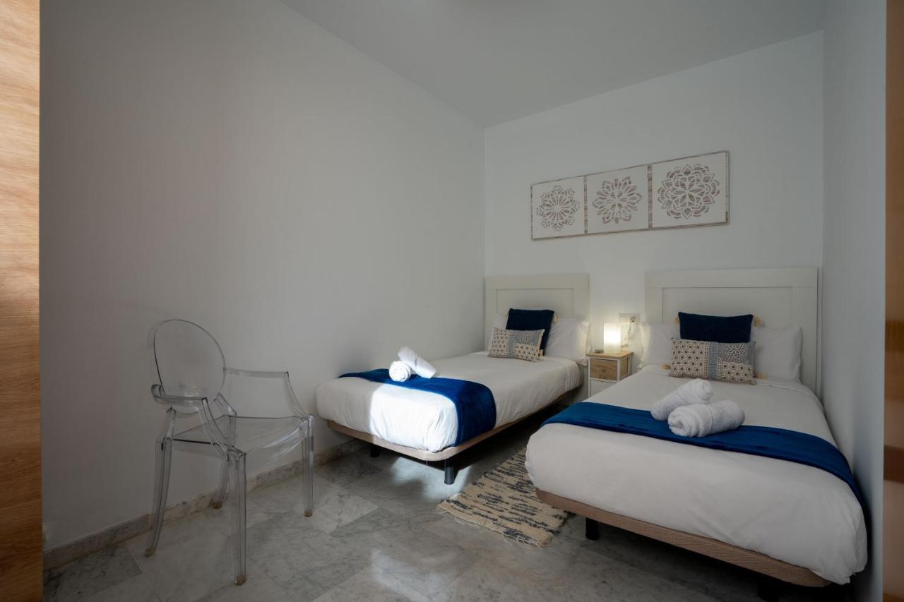 Reina Aixa- Apartamento Centro กรานาดา ภายนอก รูปภาพ