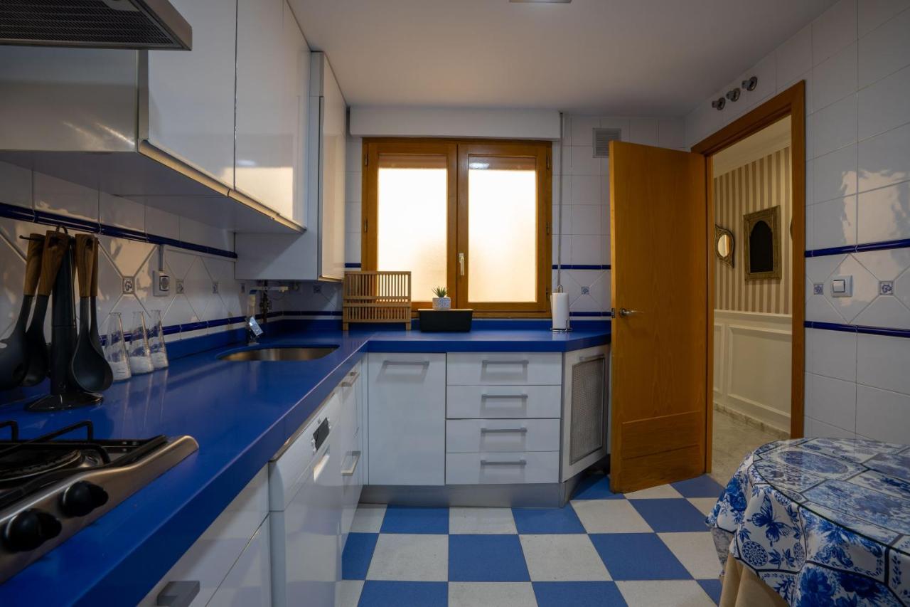 Reina Aixa- Apartamento Centro กรานาดา ภายนอก รูปภาพ