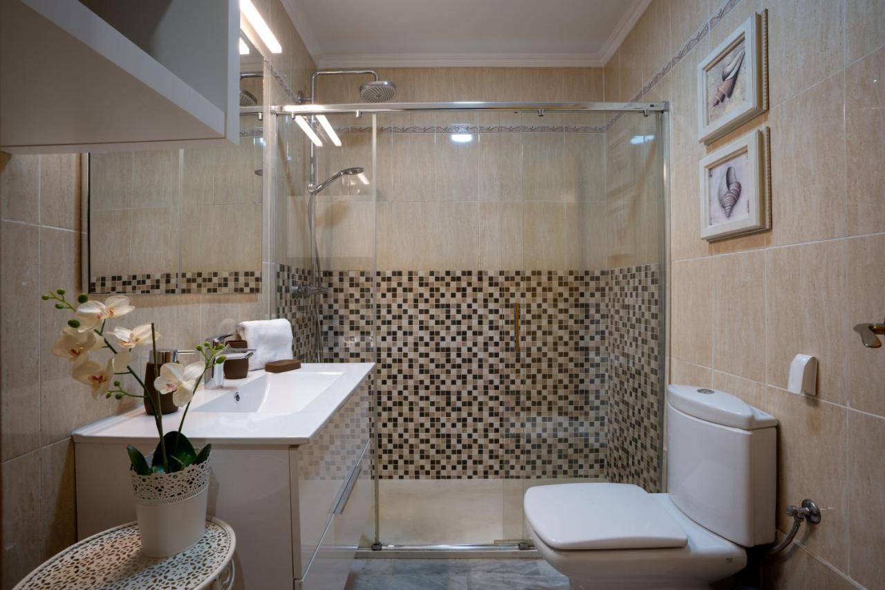 Reina Aixa- Apartamento Centro กรานาดา ภายนอก รูปภาพ