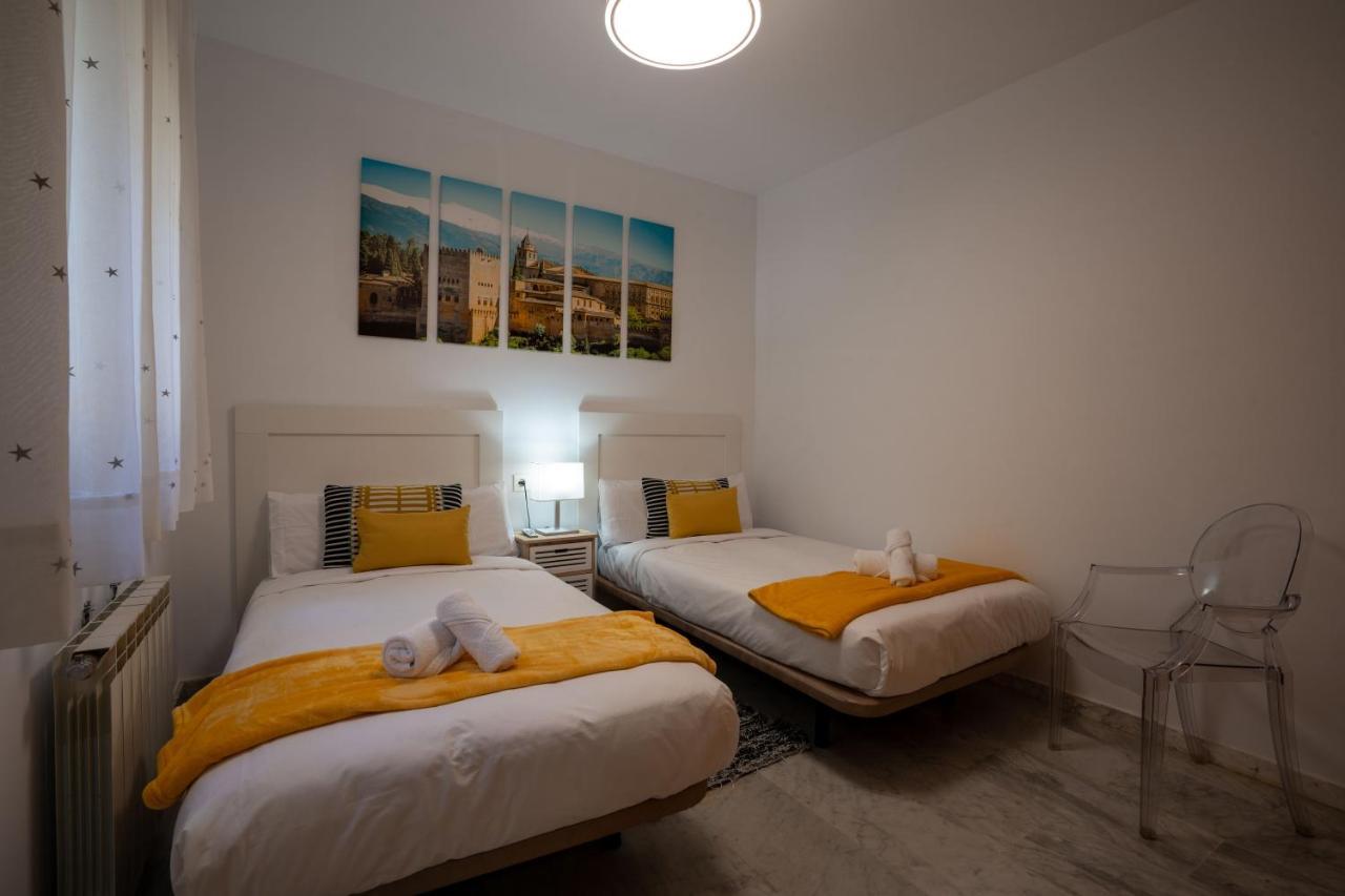 Reina Aixa- Apartamento Centro กรานาดา ภายนอก รูปภาพ